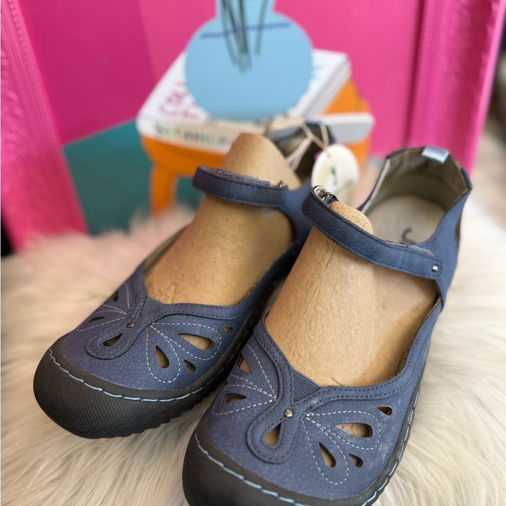 Elegant Blue Cutout Sandals